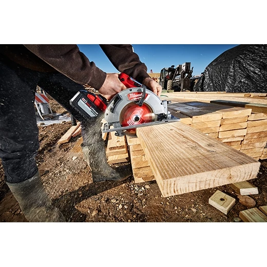 Milwaukee M18 FUEL™ 7-1/4" Circular Saw 5 Milwaukee M18 FUEL™ 7-1/4" Circular Saw - Image 3