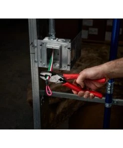 Milwaukee 9" Comfort Grip High Leverage Lineman's Pliers w/Crimper -Tools Sales 48 22 6100 a