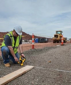 DEWALT 100 FT. FIBERGLASS LONG TAPE 3/4" -Tools Sales 8912733 2