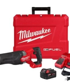 Milwaukee M18 Fuel Sawzall Reciprocating Saw Kit