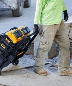 DeWalt Multiport Simultaneous Fast Charger -Tools Sales dcb104 9