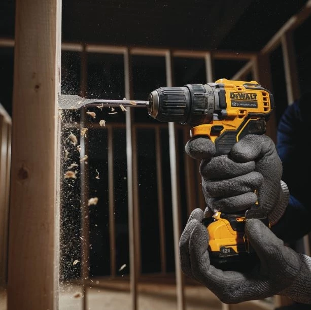DeWalt Xtreme 12V MAX* Brushless 3.8 in. Cordless Drill/Driver Kit 7 DeWalt Xtreme 12V MAX* Brushless 3.8 in. Cordless Drill/Driver Kit - Image 5